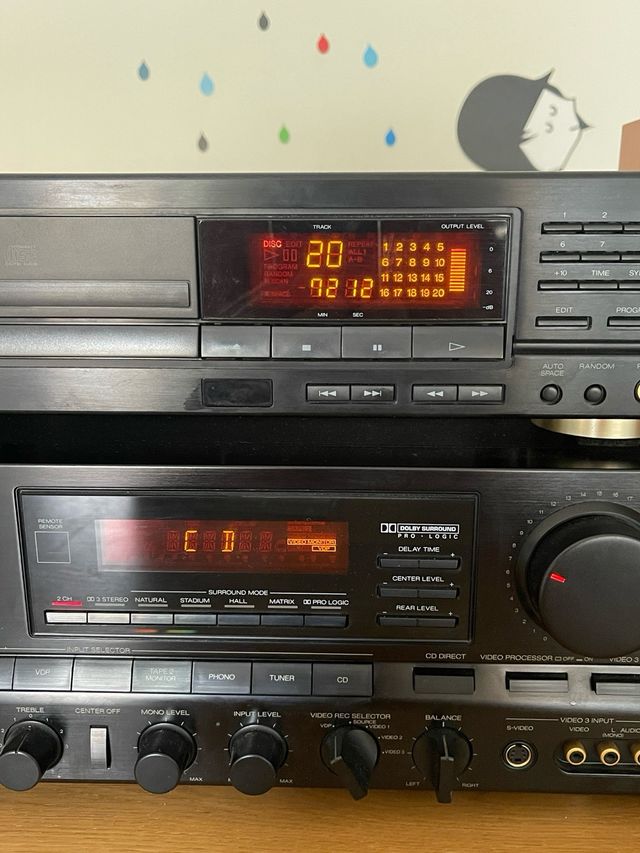 Amplificador y CD Sansui Negro