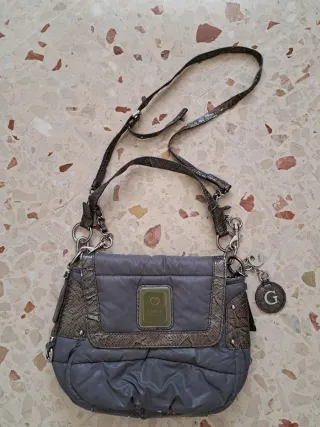 Borsa Guess Grigia con Tracolla