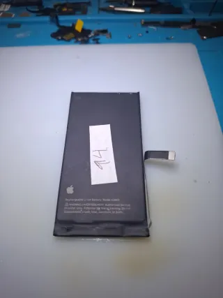 Batería iPhone 14 87%