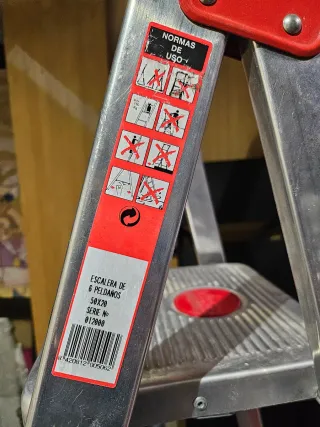 Escalera Aluminio 6 Peldaños