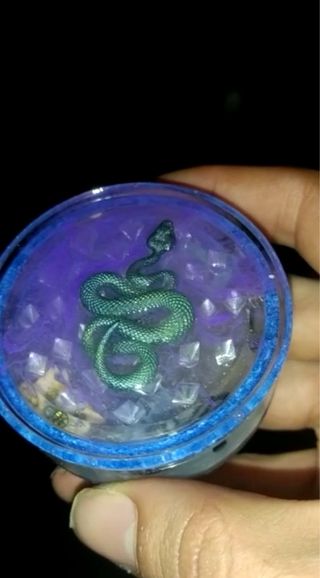 Grinders y ceniceros personalizados