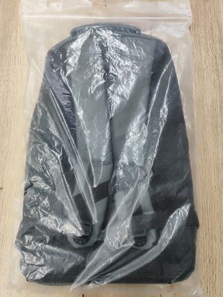 Mochila gris impermeable 20L multifunción