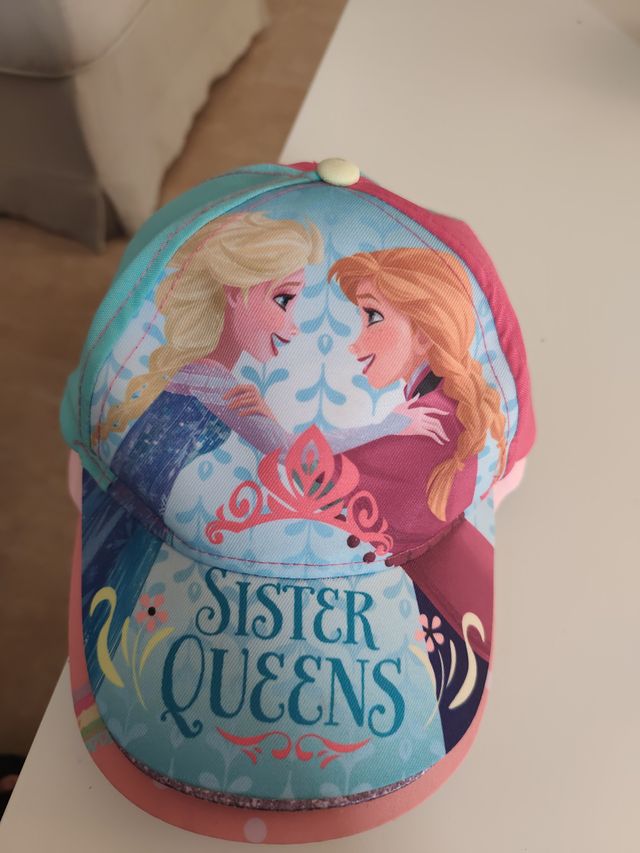 Boné de Elsa e Ana Frozen Sister Queens