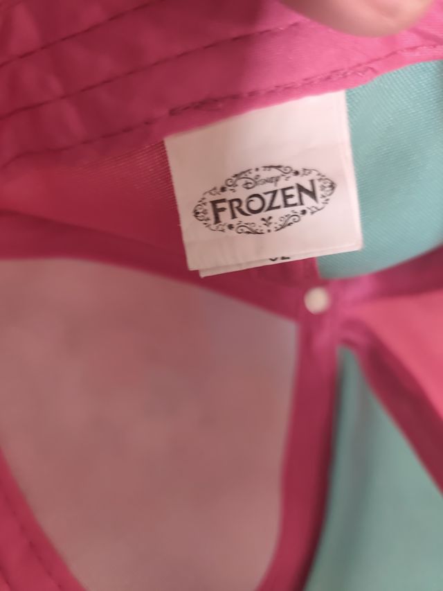 Boné de Elsa e Ana Frozen Sister Queens