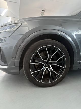 Audi SQ8 2019 4.0 TDI