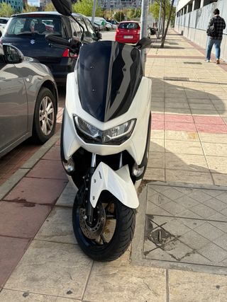 Yamaha NMAX 2024 con 799kilometros
