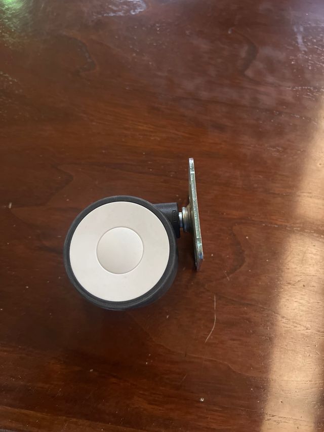 Rueda para muebles