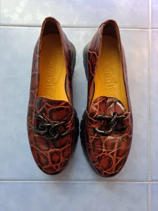 Zapatos Wonders Marrón/Rojo Cocodrilo