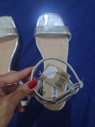 Sandalias Ulanka Plateadas Talla 40