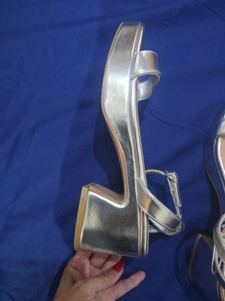 Sandalias Ulanka Plateadas Talla 40