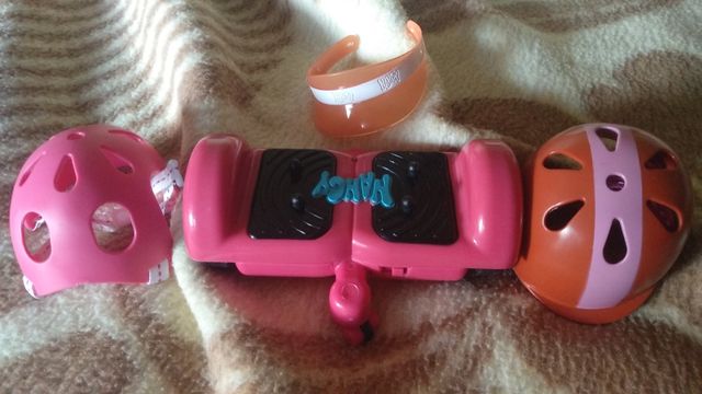 Accesorios Nancy: Patinete y Cascos