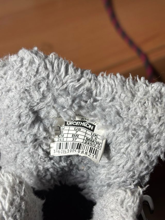 Botas de nieve Quechua negras y rosas