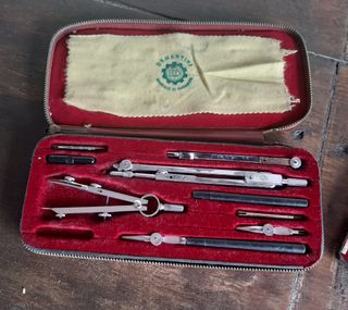 Set compassi e righello