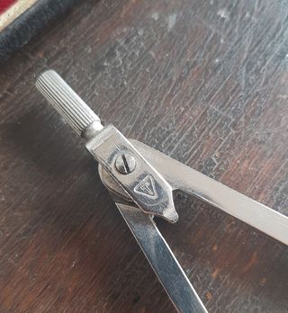 Set compassi e righello