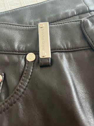 Pantalón cuero Bandas Rojas marrón