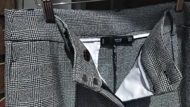 Pantalones de cuadros Mango