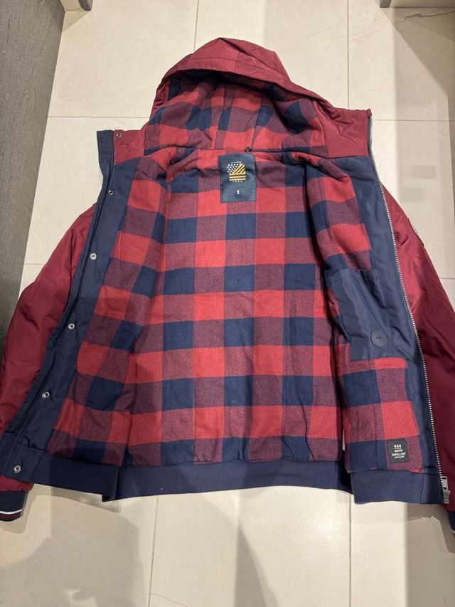 Chaqueta niño azul y roja talla L