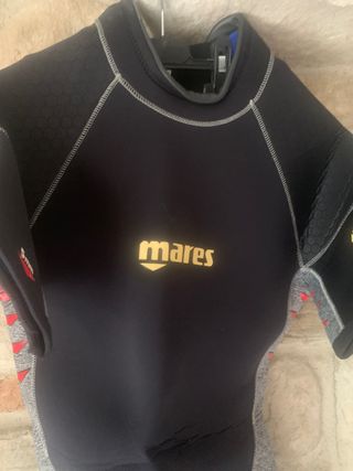 Muta Mares corta uomo