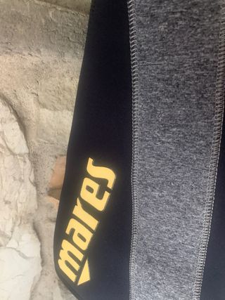 Muta Mares corta uomo