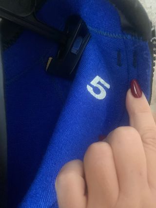 Muta Mares corta uomo