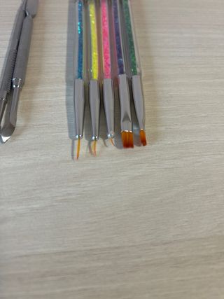 Set 7 Pinceles y Herramientas Uñas