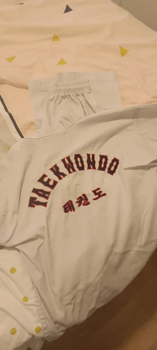 Traje Taekwondo 140cm Daedo