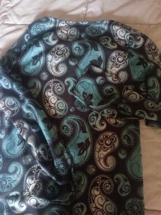 Jersey INSIDE estampado paisley talla M