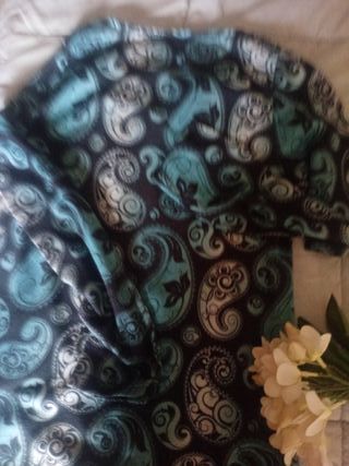 Jersey INSIDE estampado paisley talla M