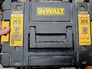 Lijadora Dewalt 18V Brushless