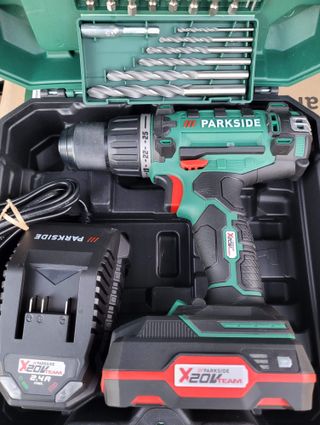Taladro Parkside 20V con Batería y Cargador