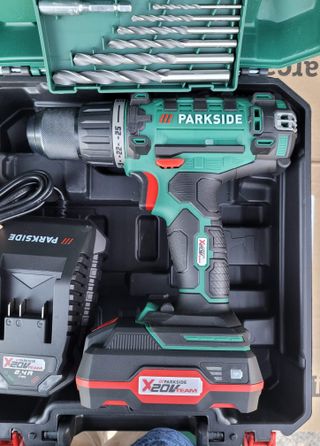 Taladro Parkside 20V con Batería y Cargador