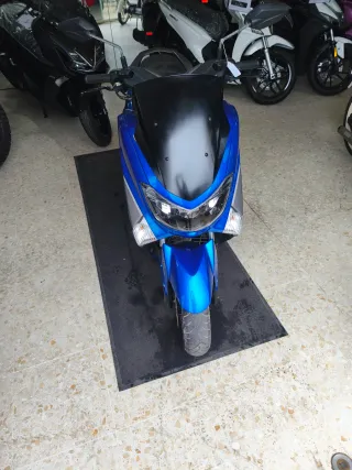 Yamaha NMAX 125 Azul