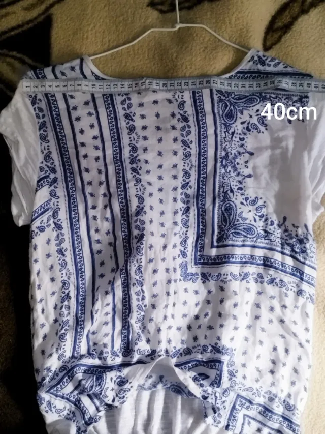 Camisa de mujer con estampado paisley