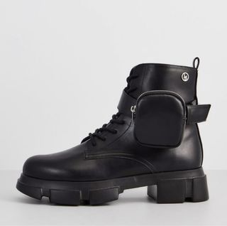 Botas militares negras con bolsillo