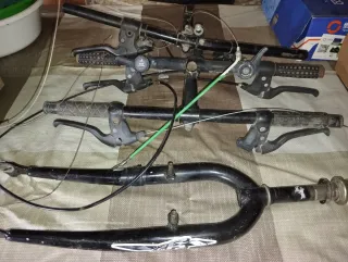 Manubrio e forcella bici ricambi