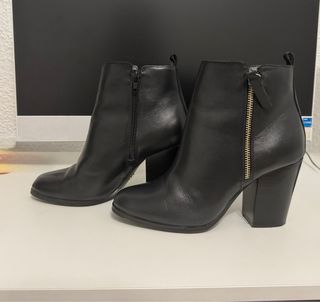Botas de piel negras 