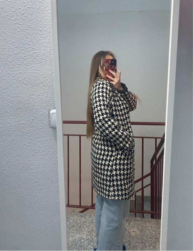 Abrigo Zara talla M de lana 