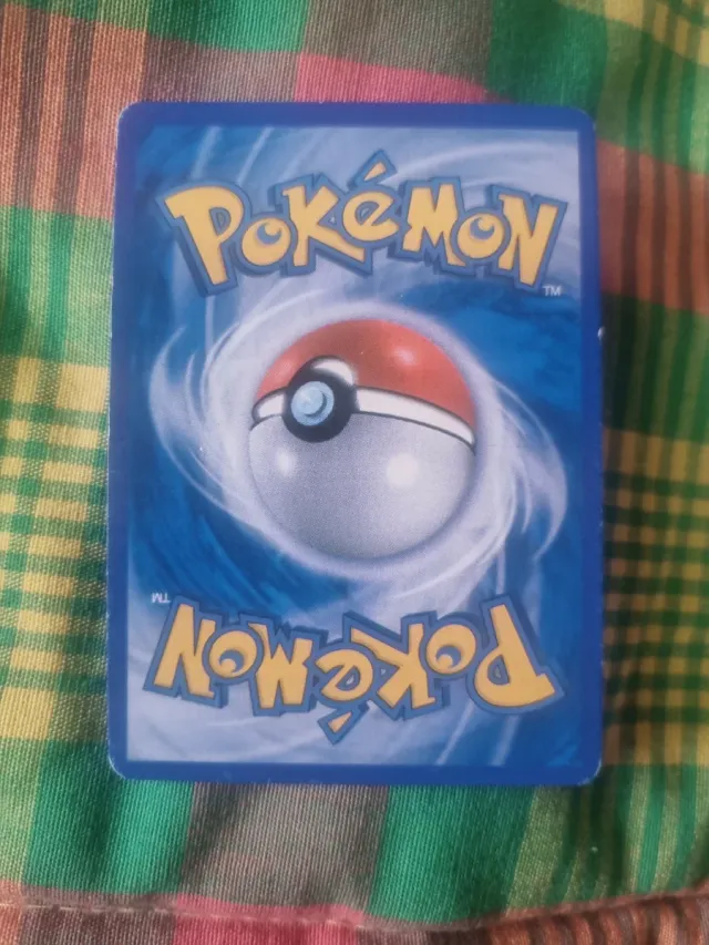 Carta Pokémon Medicham V 083/203