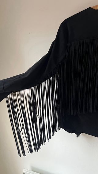 Chaqueta Mango ante con flecos