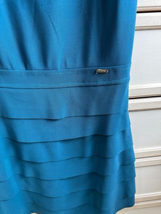 Abito tubino con balze