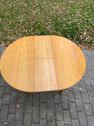 Mesa extensible de madera