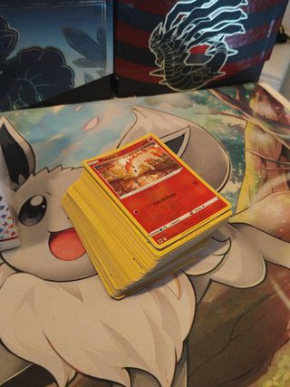Pokémon TCG Scarlet & Violet 151 Deck Box