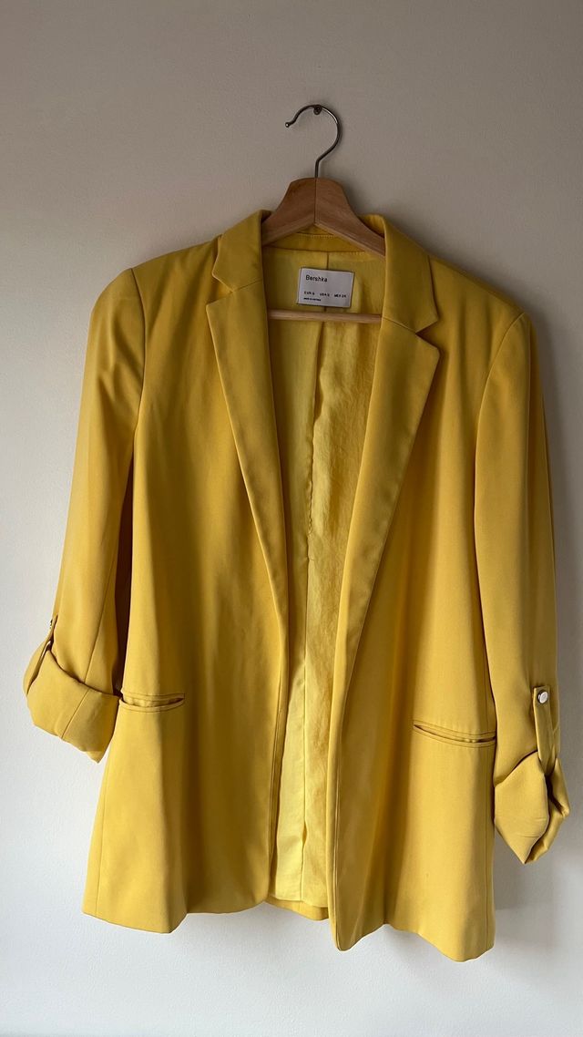 Blazer amarillo
