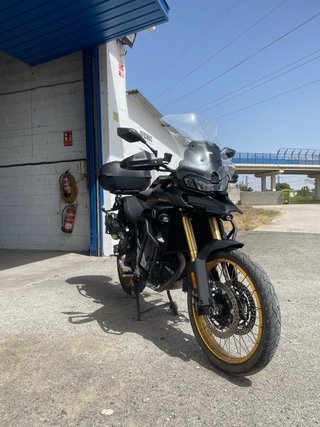 Voge 900 DSX Black Knight
