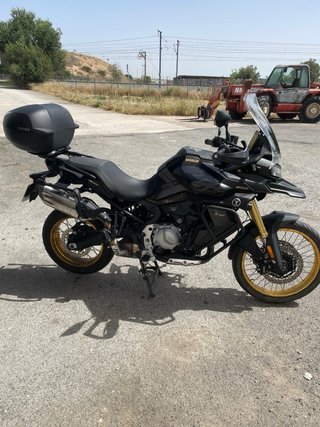 Voge 900 DSX Black Knight