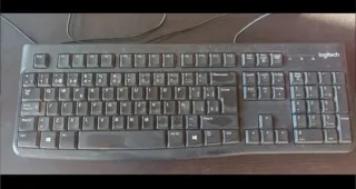 Teclado Logitech negro