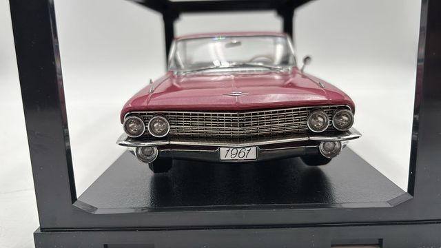 KKDC181254 KK Cadillac Series 62 1961 pink 1/18
