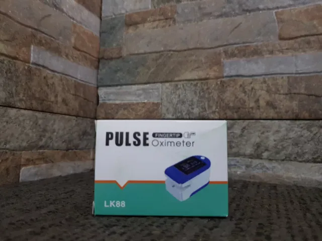 Pulsioxímetro de Dedo LK88