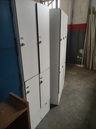 Taquilla 6 puertas fenólicas