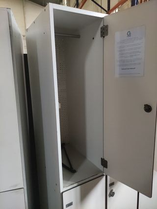 Taquilla 6 puertas fenólicas